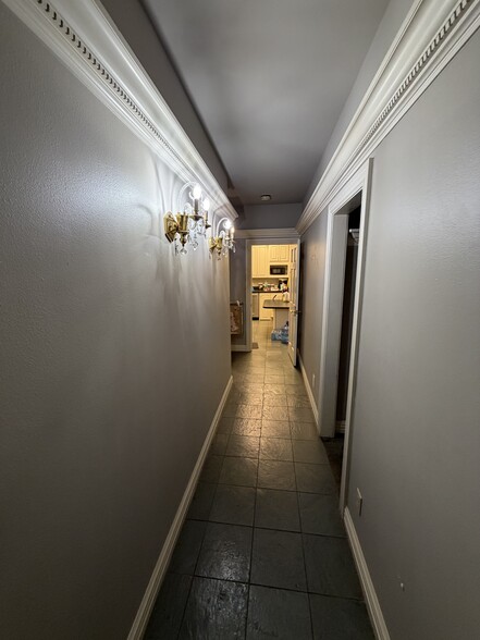 More Photos Of 4645 Tinker Diagonal St, Oklahoma City Loft Creative Space For Sale