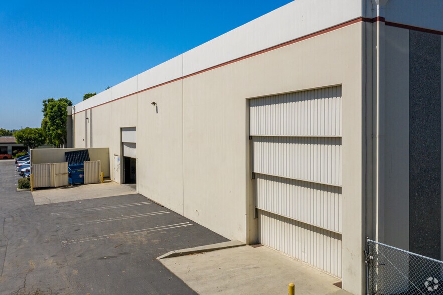 More Photos Of 425 Apollo St, Brea Warehouse For Lease