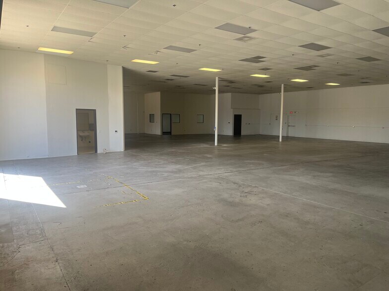 More Photos Of 11371 Pyrites Way, Rancho Cordova Warehouse For Lease
