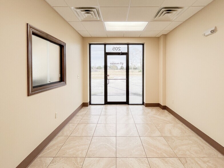 More Photos Of 205 Marcon Dr, Lafayette Manufacturing For Sale