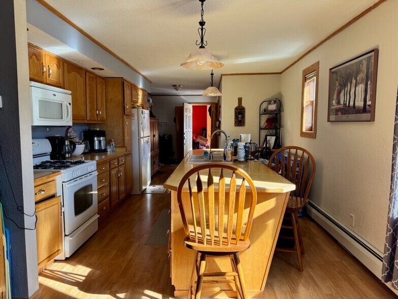 More Photos Of 68290 S Main St, Iron River General Retail For Sale