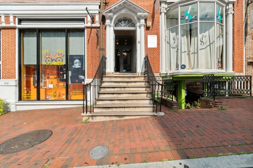 More Photos Of 519-521 N Charles St, Baltimore Office For Sale