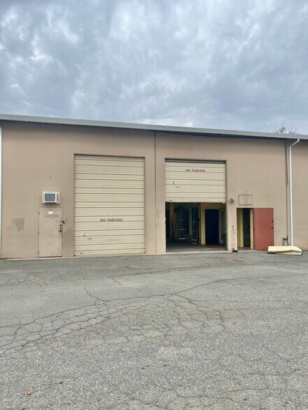 More Photos Of 1182-1200 Market St, Yuba City Warehouse For Lease