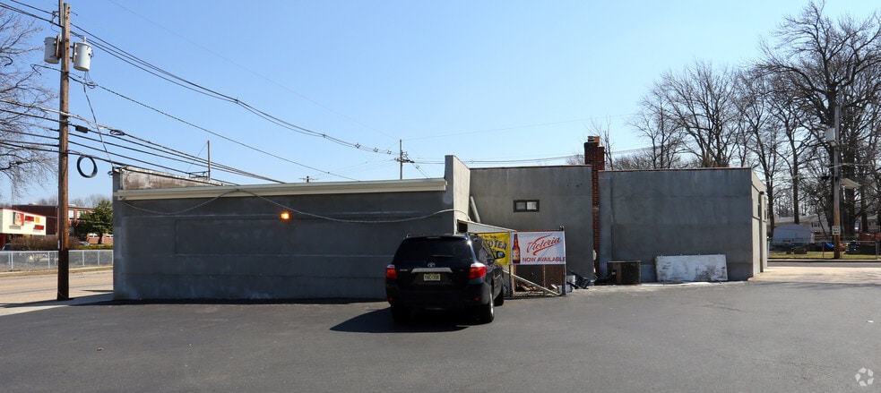 More Photos Of 834 W Browning Rd, Bellmawr Freestanding For Sale