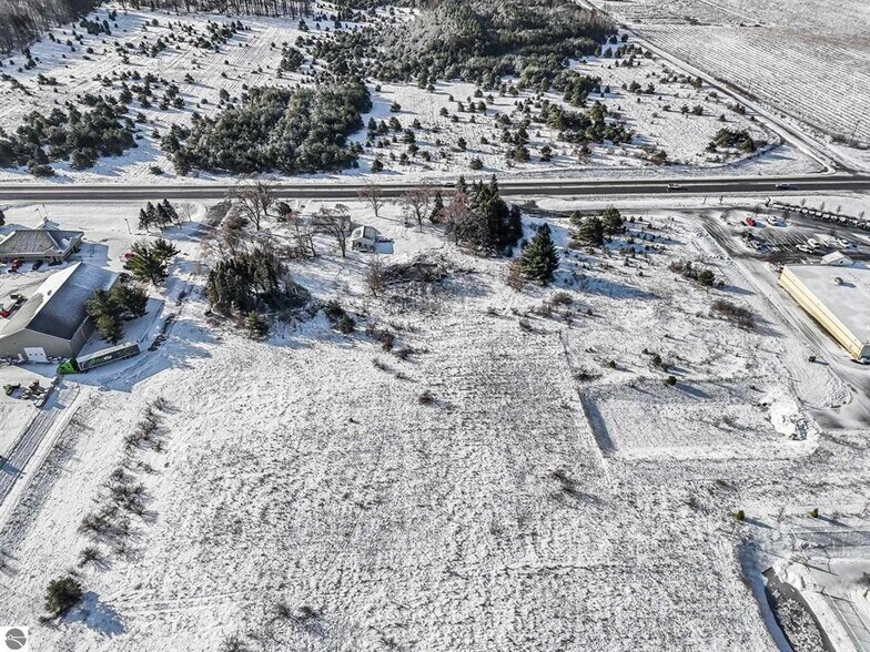 More Photos Of 7075 M 72 E, Williamsburg Apartments For Sale