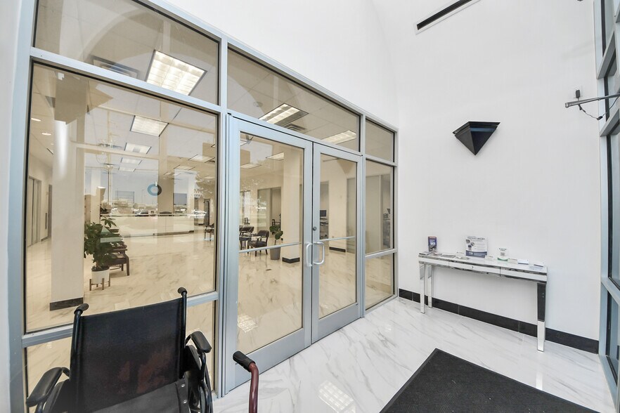 More Photos Of 7012 Barker Cypress Rd, Cypress Office For Sale