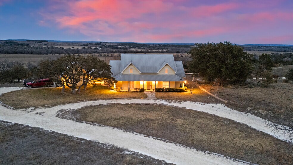 More Photos Of 1274 County Road 2806, Lampasas Land For Sale