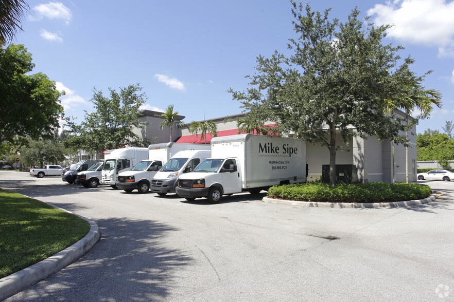 More Photos Of 4644 Coral Ridge Dr, Coral Springs Service For Lease