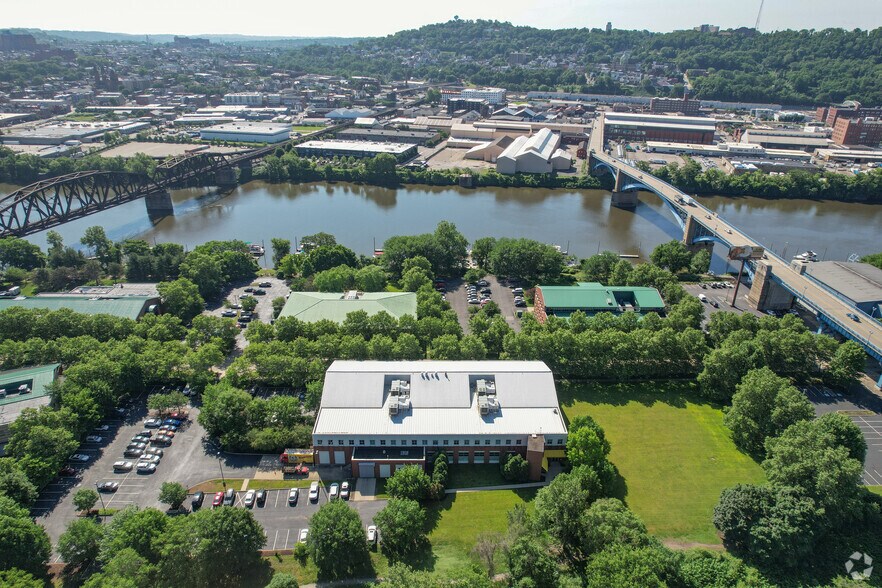 More Photos Of 800 Waterfront Dr, Pittsburgh Office For Lease