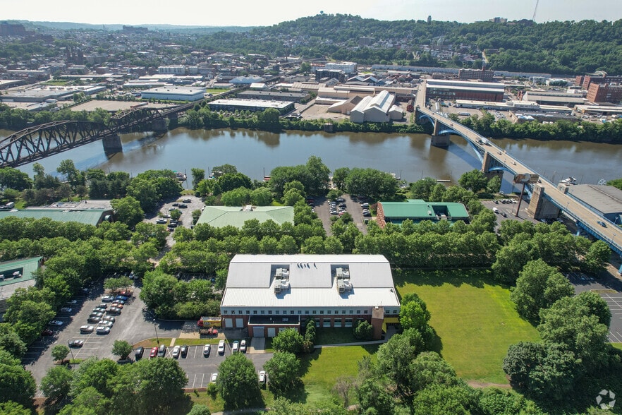 More Photos Of 800 Waterfront Dr, Pittsburgh Office For Lease