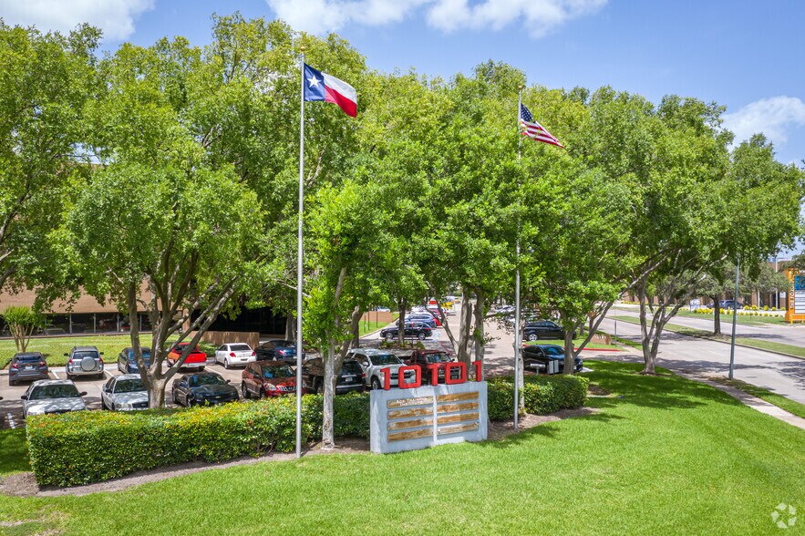 More Photos Of 10101 Harwin Dr, Houston Office For Lease