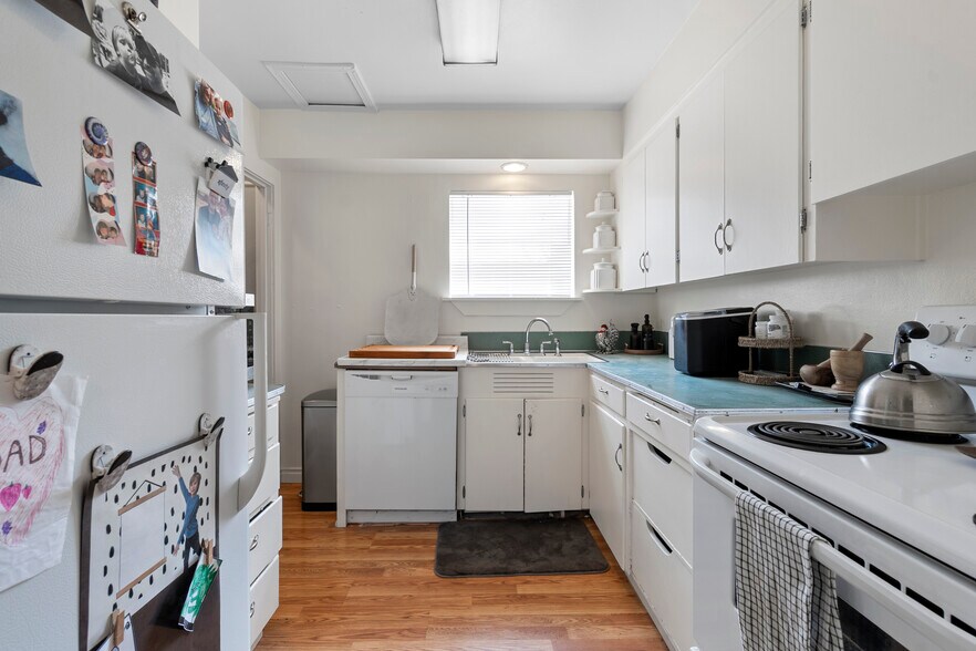 More Photos Of 50 Northshore Rd, Lake Oswego Apartments For Sale