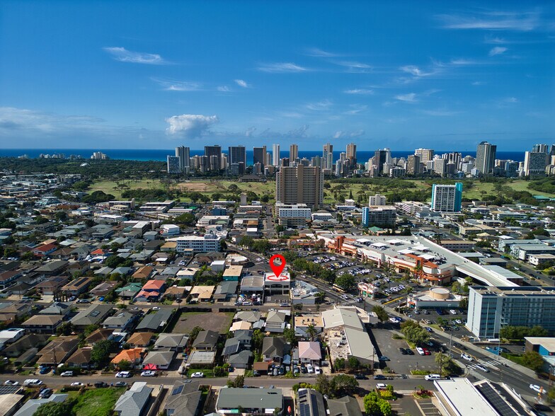 More Photos Of 3113 Olu St, Honolulu Office For Sale
