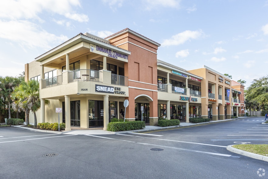 More Photos Of 15205-15245 Collier Blvd, Naples Unknown For Lease