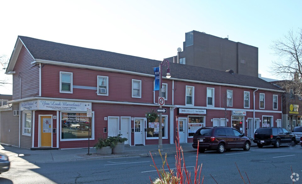 More Photos Of 21-31 Bond St E, Oshawa Storefront Retail Residential For Lease