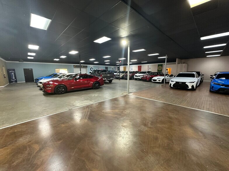 More Photos Of 4315 E Columbus Dr, Tampa Warehouse For Sale