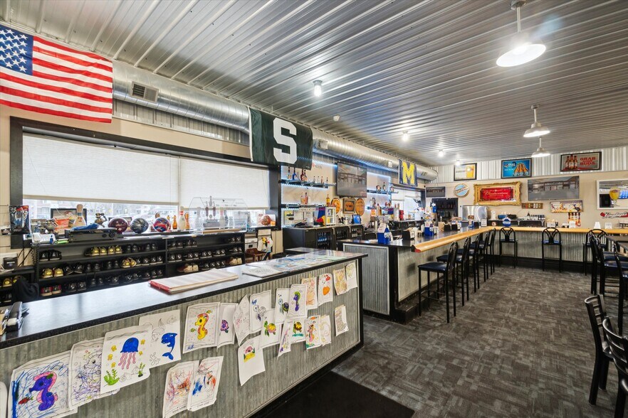 More Photos Of 142 N Saginaw St, Chesaning Bowling Alley For Sale