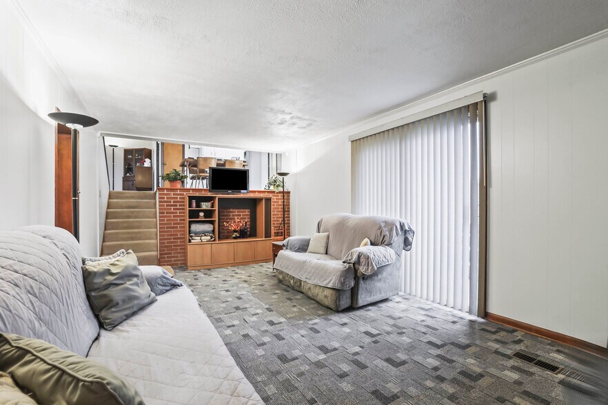 More Photos Of 10179 Johnstown Rd, New Albany Land For Sale
