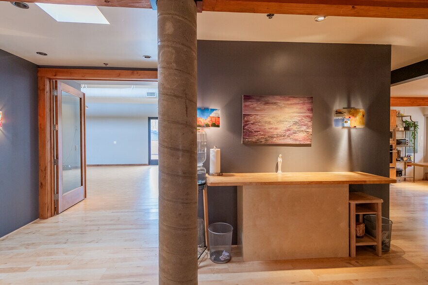 More Photos Of 45 Birch Blvd, Sedona Medical For Lease