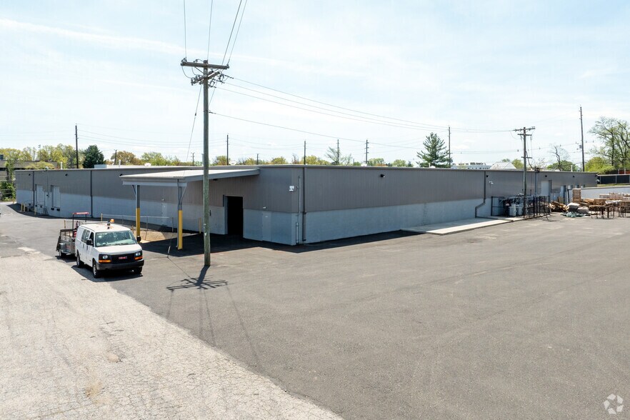 More Photos Of 6901 N Crescent Blvd, Pennsauken Warehouse For Lease