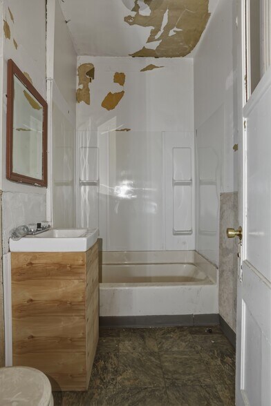More Photos Of 355 W Church St, Elmira Office For Sale