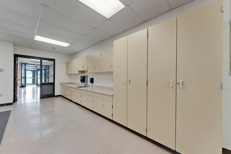 More Photos Of S5864 State Highway 23, Loganville Light Distribution For Sale