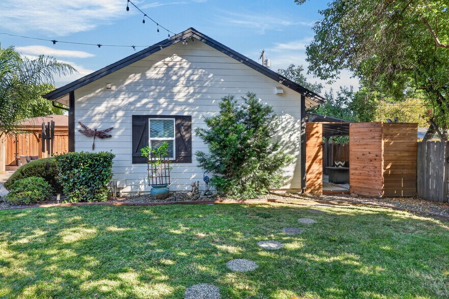 More Photos Of 219 Persifer St, Folsom Specialty For Sale