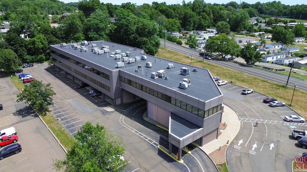 More Photos Of 500 E Main St, Branford Medical For Lease