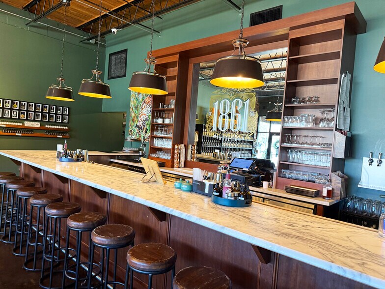 More Photos Of 314 Smith Ave, Thomasville Restaurant For Sale