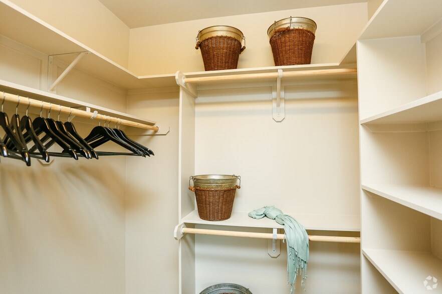 More Photos Of 2929 Weslayan St, Houston Apartments For Lease