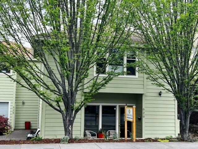 More Photos Of 621-629 A St, Ashland Storefront Retail Residential For Sale