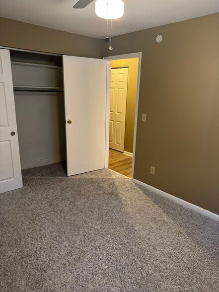 More Photos Of 3853 Delmar Ave, Cincinnati Apartments For Sale