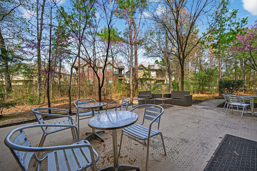 More Photos Of 8350 Ashlane Way, The Woodlands Medical For Lease