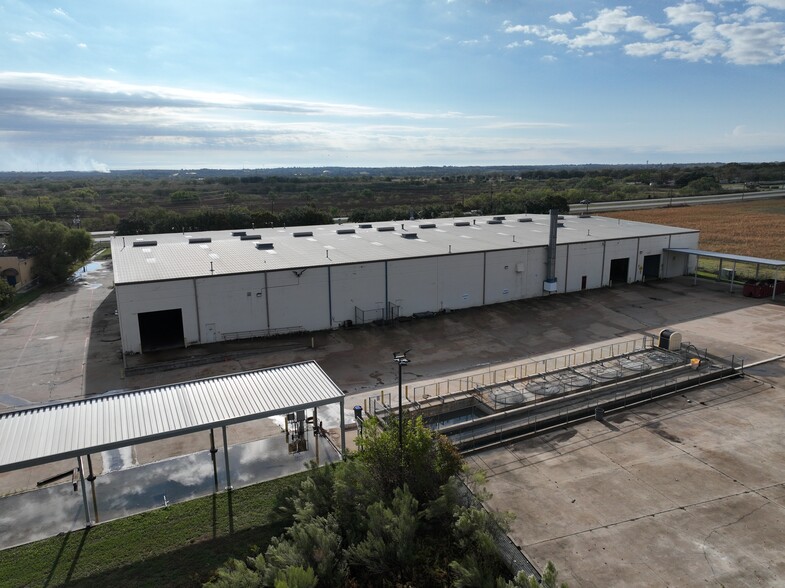 More Photos Of 1980 SW Wilshire Blvd, Burleson Warehouse For Sale