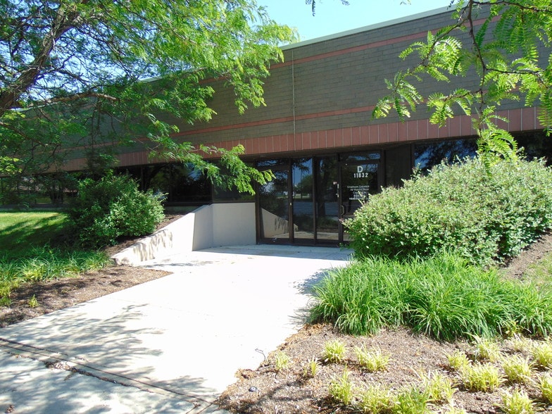 More Photos Of 11800-11846 Borman Dr, Saint Louis Flex For Lease