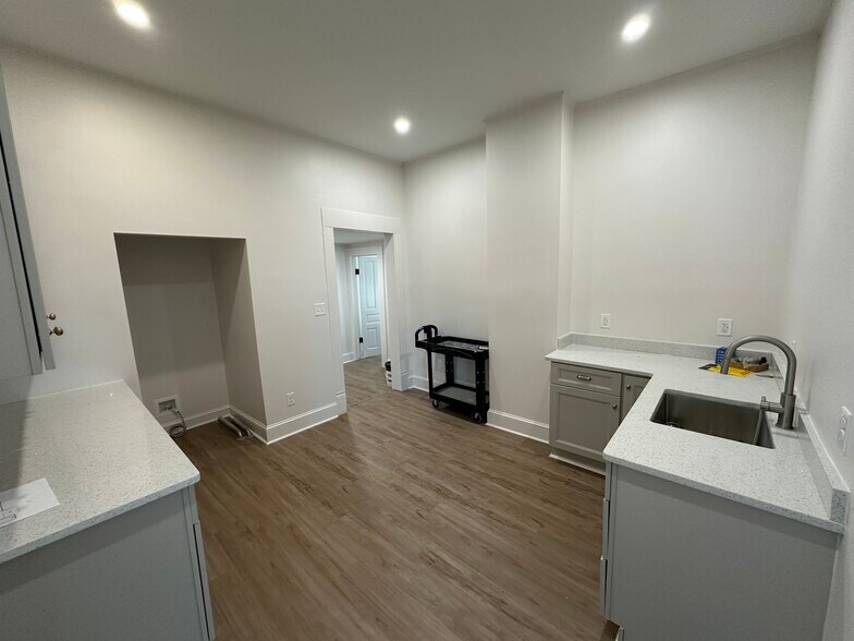 More Photos Of 159 Church St Ne, Concord Office Residential For Lease