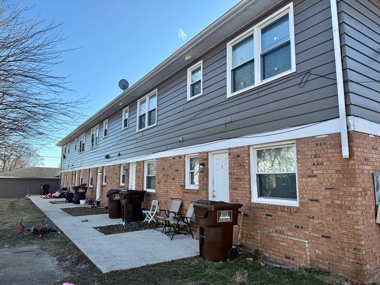 More Photos Of 3420 Harrison Ave, Rockford Multifamily For Sale
