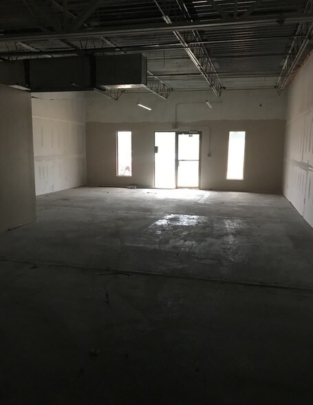 More Photos Of 4200 Gus Thomasson Rd, Mesquite Flex For Lease
