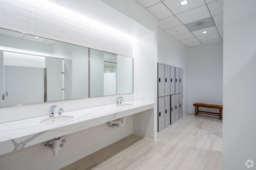 More Photos Of 1500 McConnor Pky, Schaumburg Office For Lease