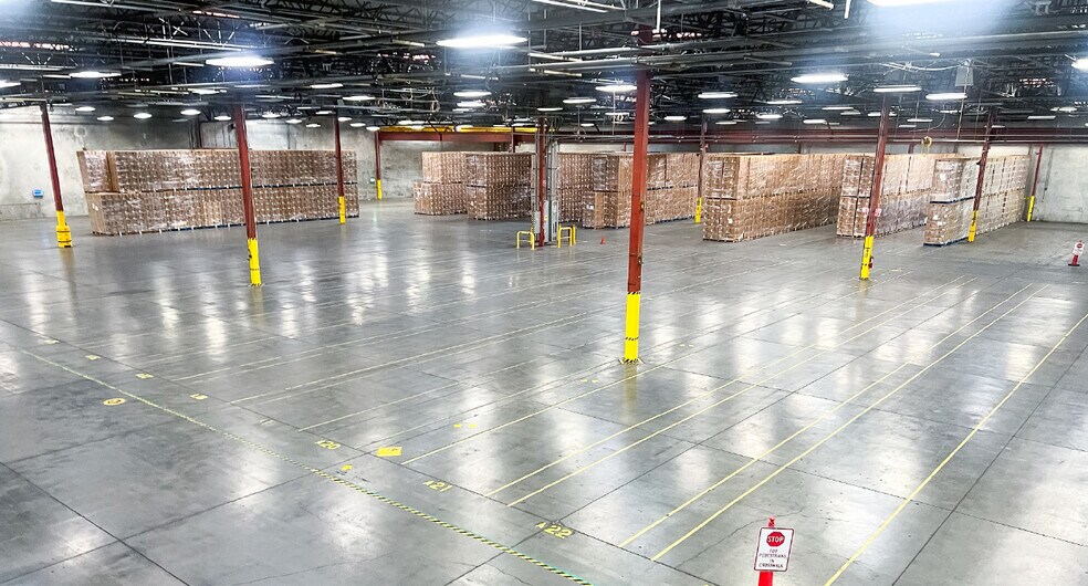 More Photos Of 2451 Bert Dr, Hollister Distribution For Lease