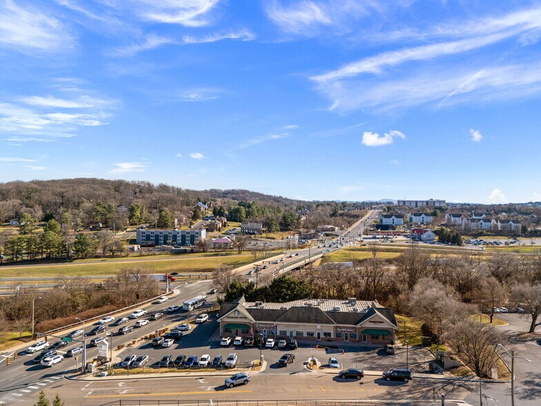More Photos Of 1326 Hillside Ave, Harrisonburg Freestanding For Lease