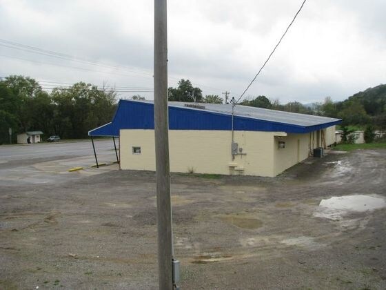 More Photos Of 10894 Nashville Hwy, Liberty Freestanding For Sale