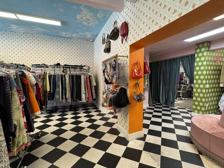 More Photos Of 3438 N Miami Ave, Miami Storefront For Lease