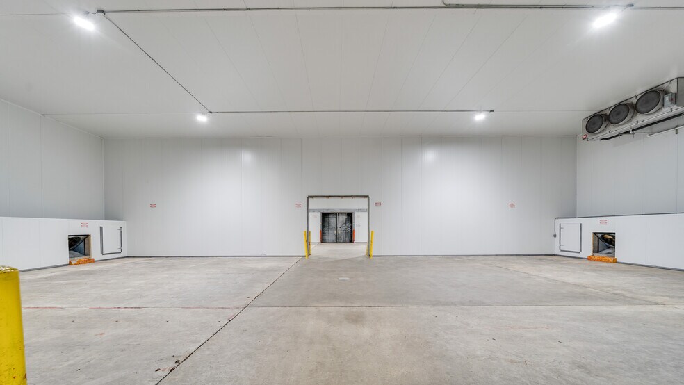 More Photos Of 2476 GA-76 Hwy, Adel Warehouse For Sale