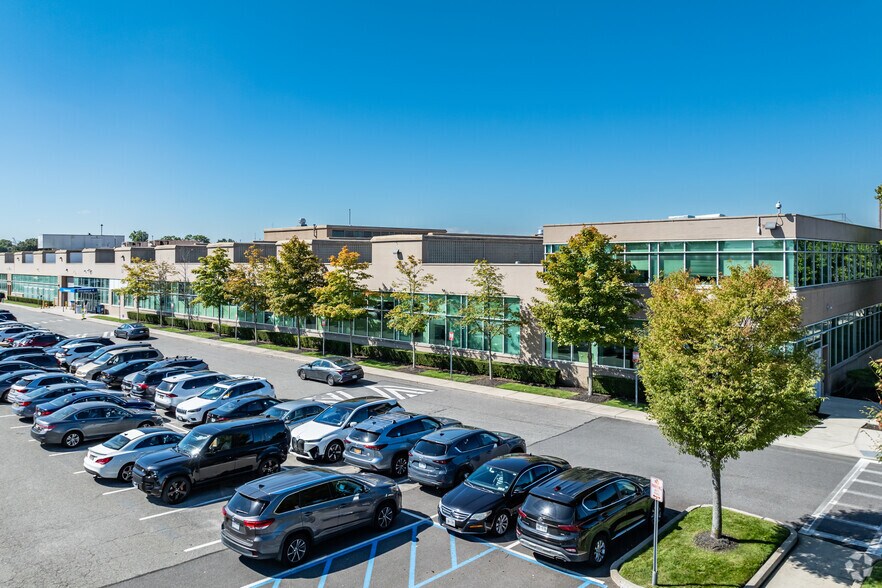 More Photos Of 1111 Marcus Ave, New Hyde Park Office For Lease