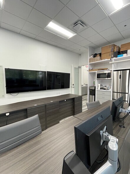 More Photos Of 4800 N Federal Hwy, Boca Raton Unknown For Lease