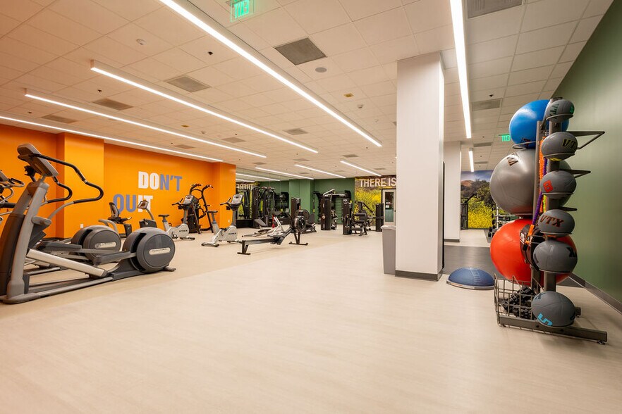 More Photos Of 1100 W Town and Country Rd, Orange Office For Lease