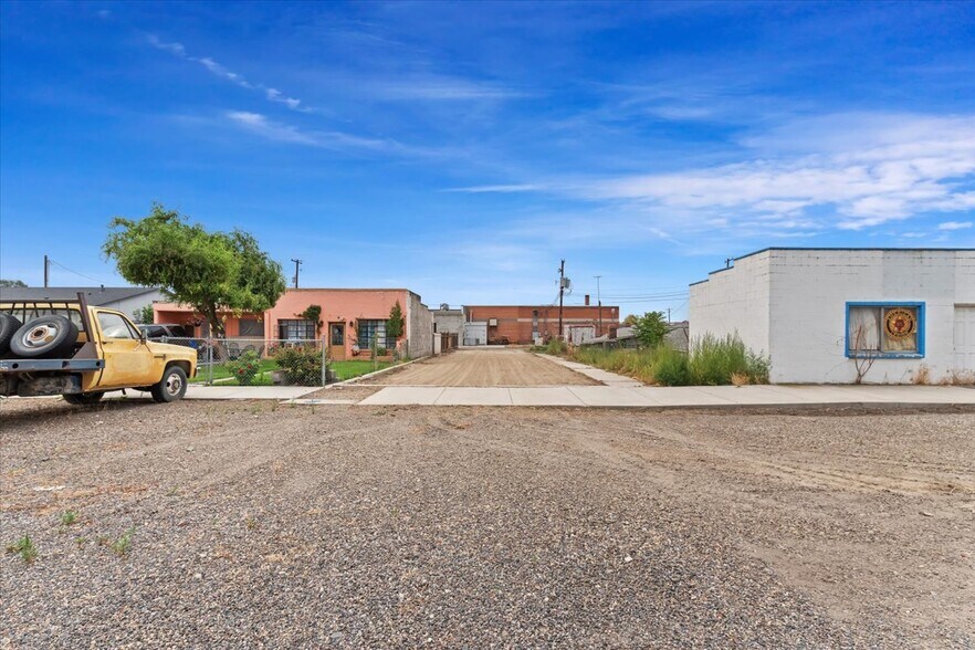 More Photos Of 18 E Owyhee Ave, Homedale Land For Sale