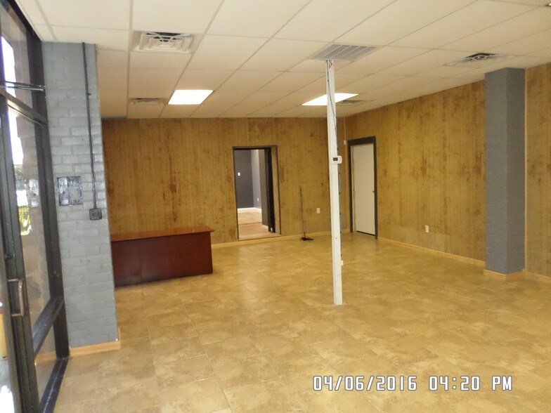 More Photos Of 2222 Cypress Landing Dr, Houston Storefront Retail Office For Sale