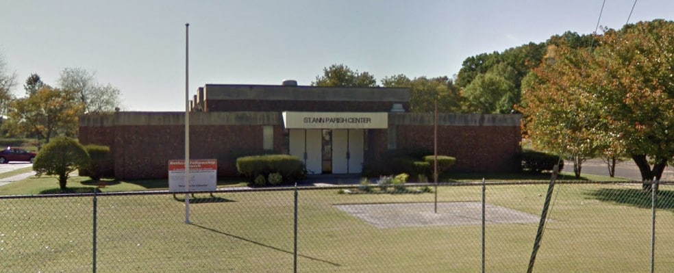 More Photos Of 43 Jones Rd, Hamden Religious Facility For Sale
